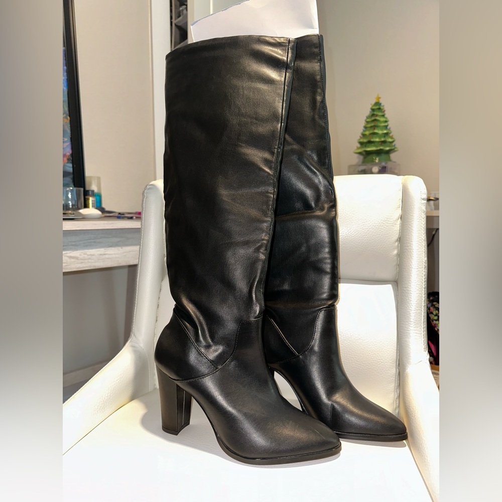 Black Pointy Heeled Boot